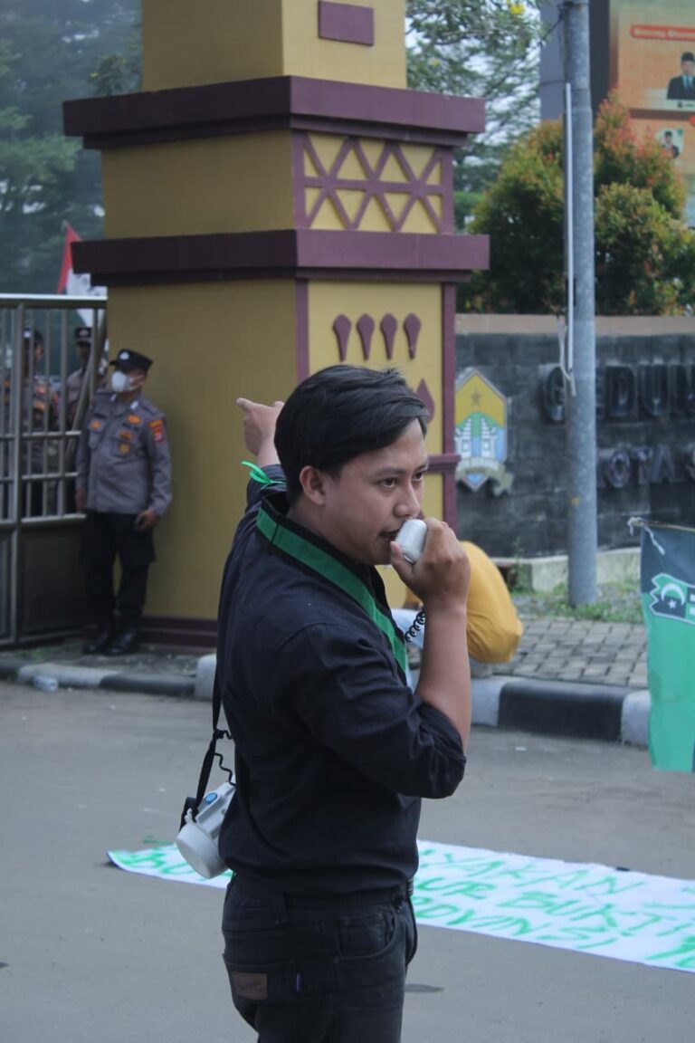 9fd276a0-0428-47df-a101-abec6624e712